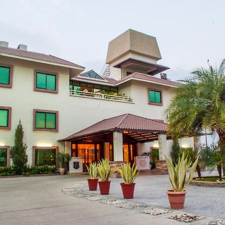 Jalsa Hotel & Banquets,インドール エクステリア 写真