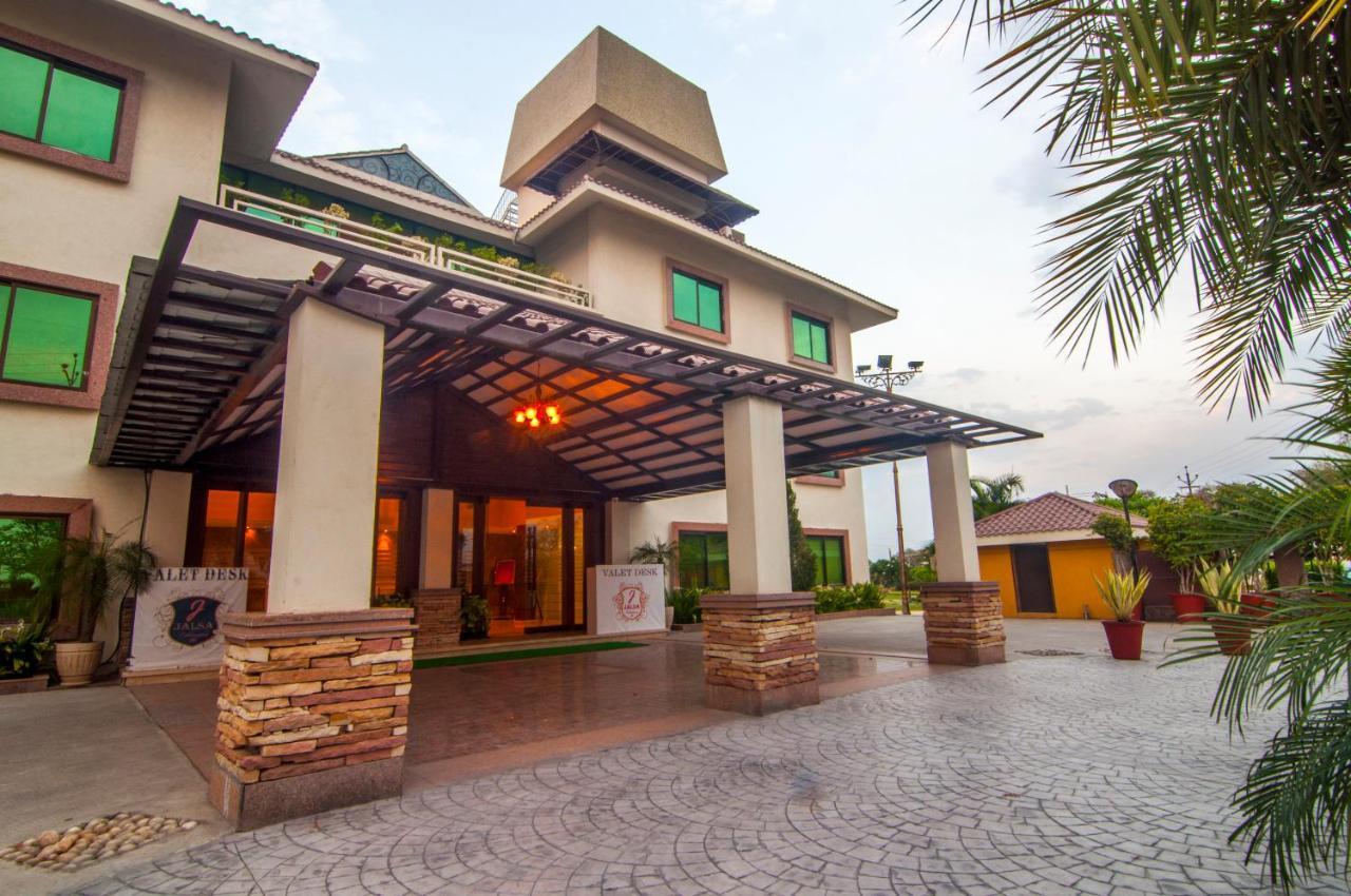 Jalsa Hotel & Banquets,インドール エクステリア 写真