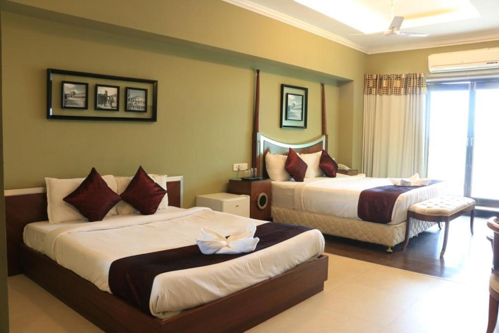 Jalsa Hotel & Banquets,インドール エクステリア 写真
